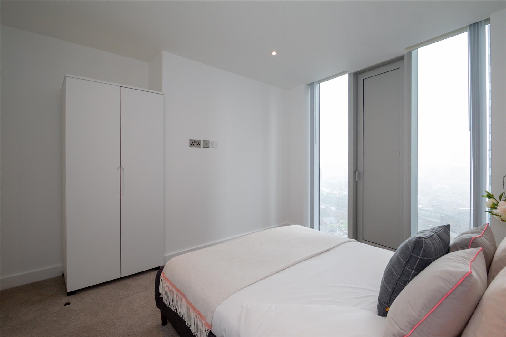 2 Bedroom Apartment To Rent image 14